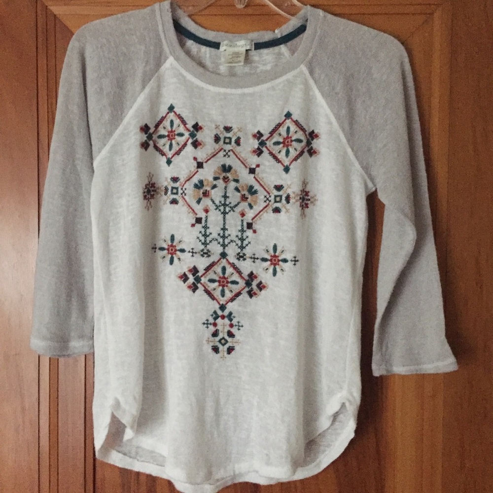 SALE 💥Love on a Hanger / embroidered top - Picture 6 of 7